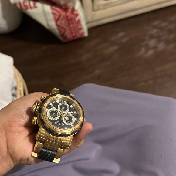 Invicta Gold and Black Watch with Chronograph - Picture 10 of 11